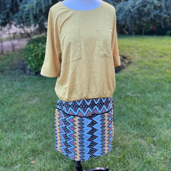 Ann Taylor yellow top - Picture 7 of 7